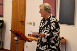 Frau Schmidt gestaltet die Seminartage