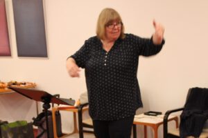 Auch Frau Jungermann leitet den Kurs