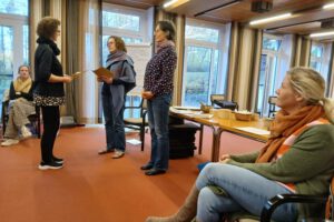 Die Zertifikate werden übergeben