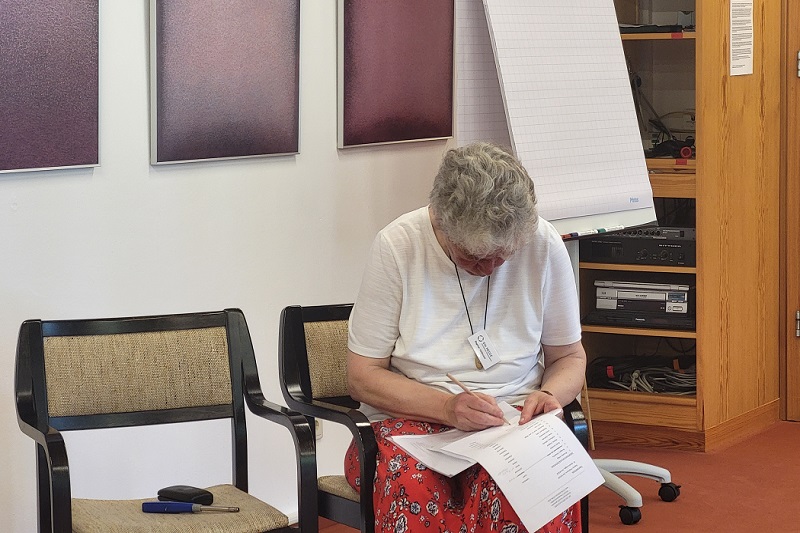 9_Dagmar Feldmann bei der ersten Ergebnissicherung