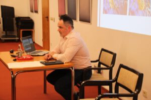 Dr. Timo Faltus im Gespräch