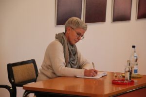 Die neue Moderatorin Dr. Gabi Voß