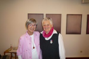 Maria Stijohann (rechts) mit einer Teilnehmerin