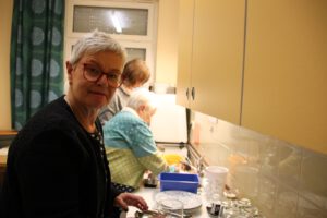 Dienste hinter den Kulissen