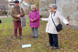 Führung in Flechtdorf durch Hildegard Becker
