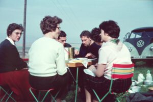 1960 Picknick auf einer Kunstfahrt