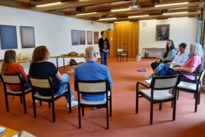 Interessierte Runde
